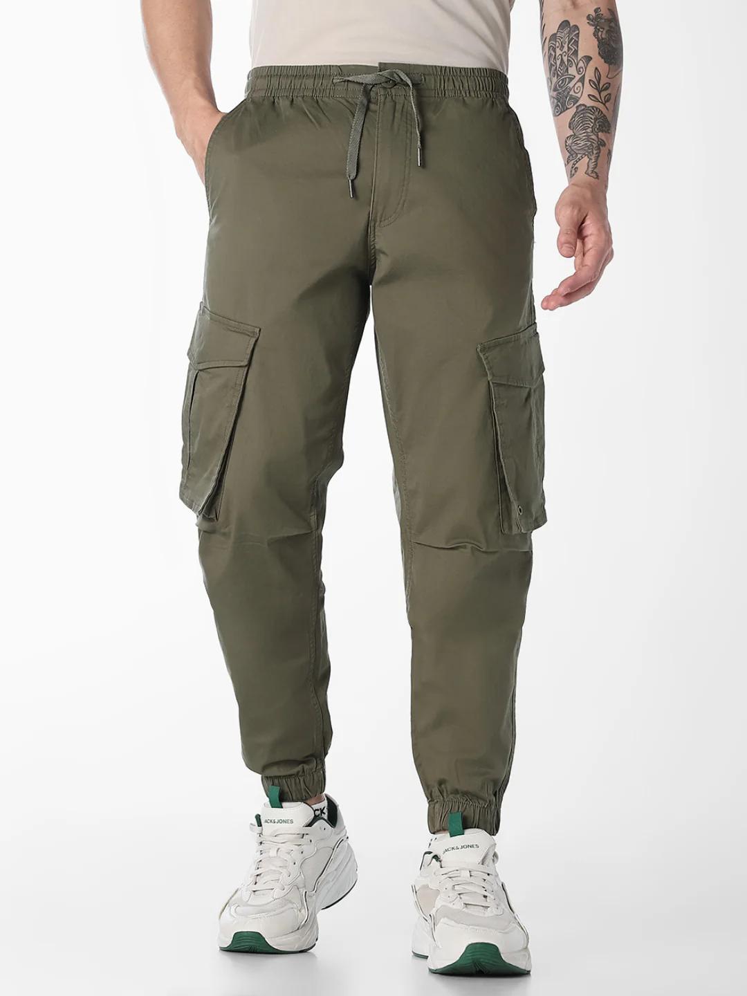 Men Olive Slim Fit Cuffed Cargo Pants With Drawstring Waist
