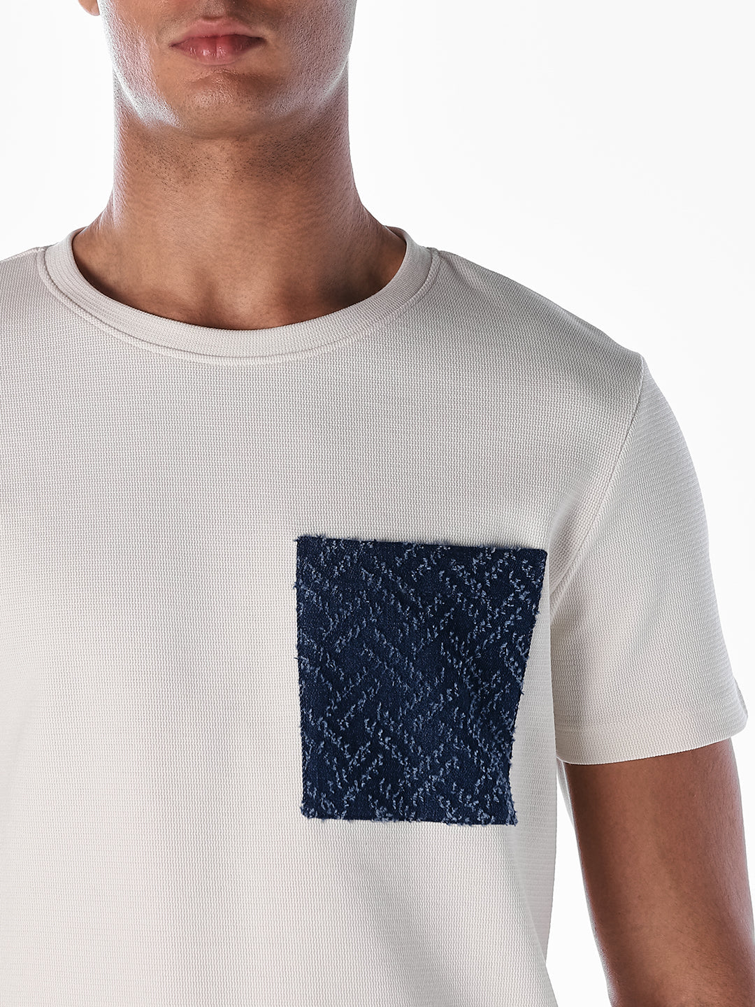 Contrast Chest Pocket T-shirt - Image 5