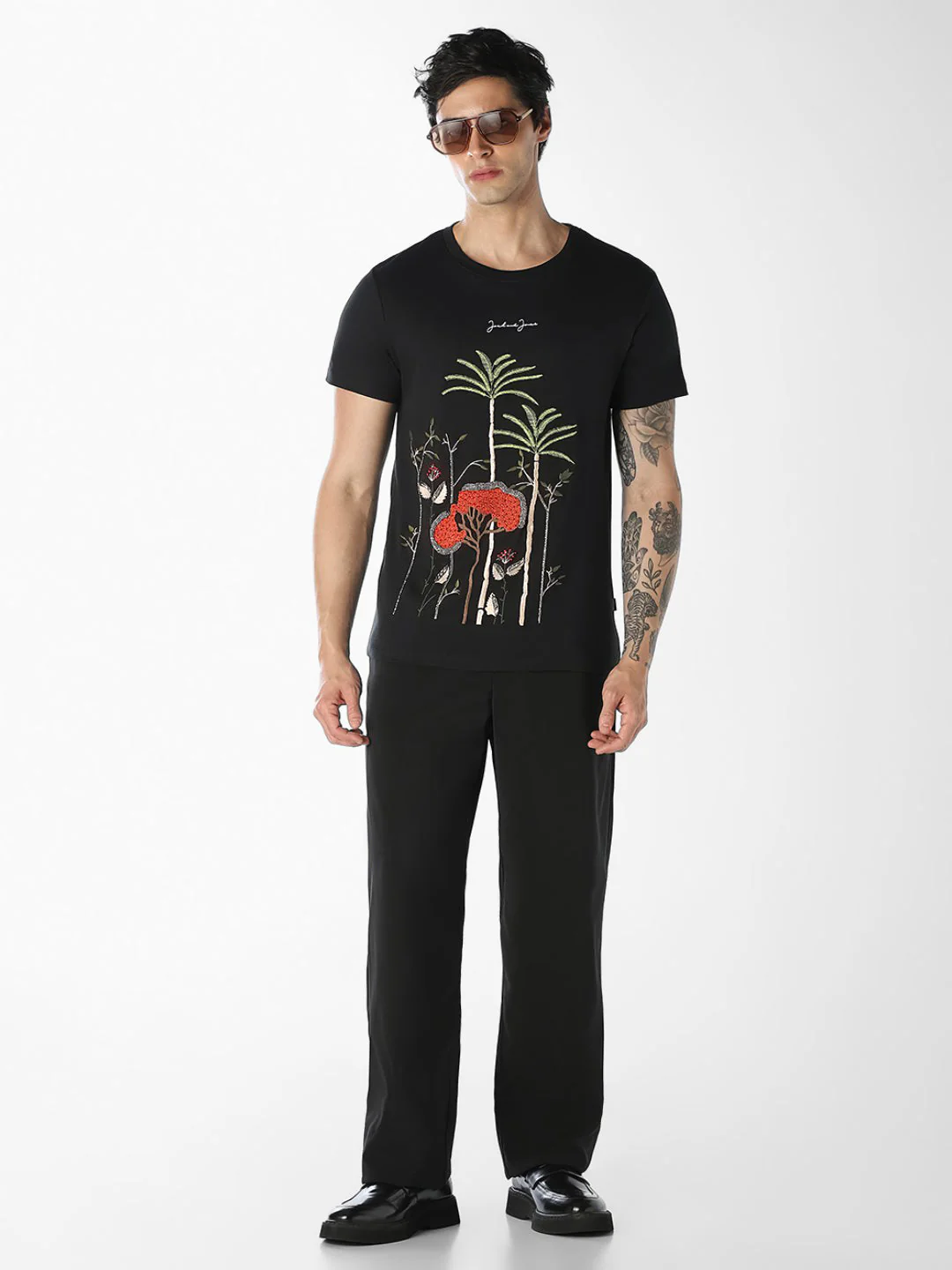 Black Embellished Print T-shirt - Image 6