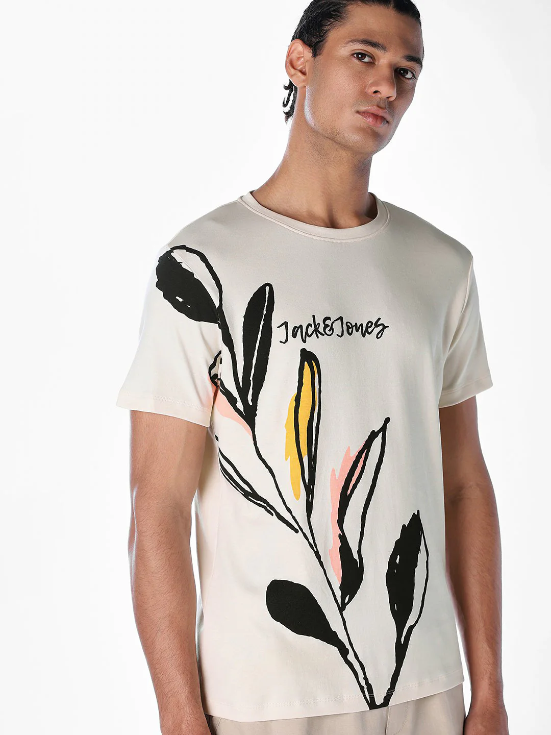 Abstract Botanical Print T-shirt - Image 5