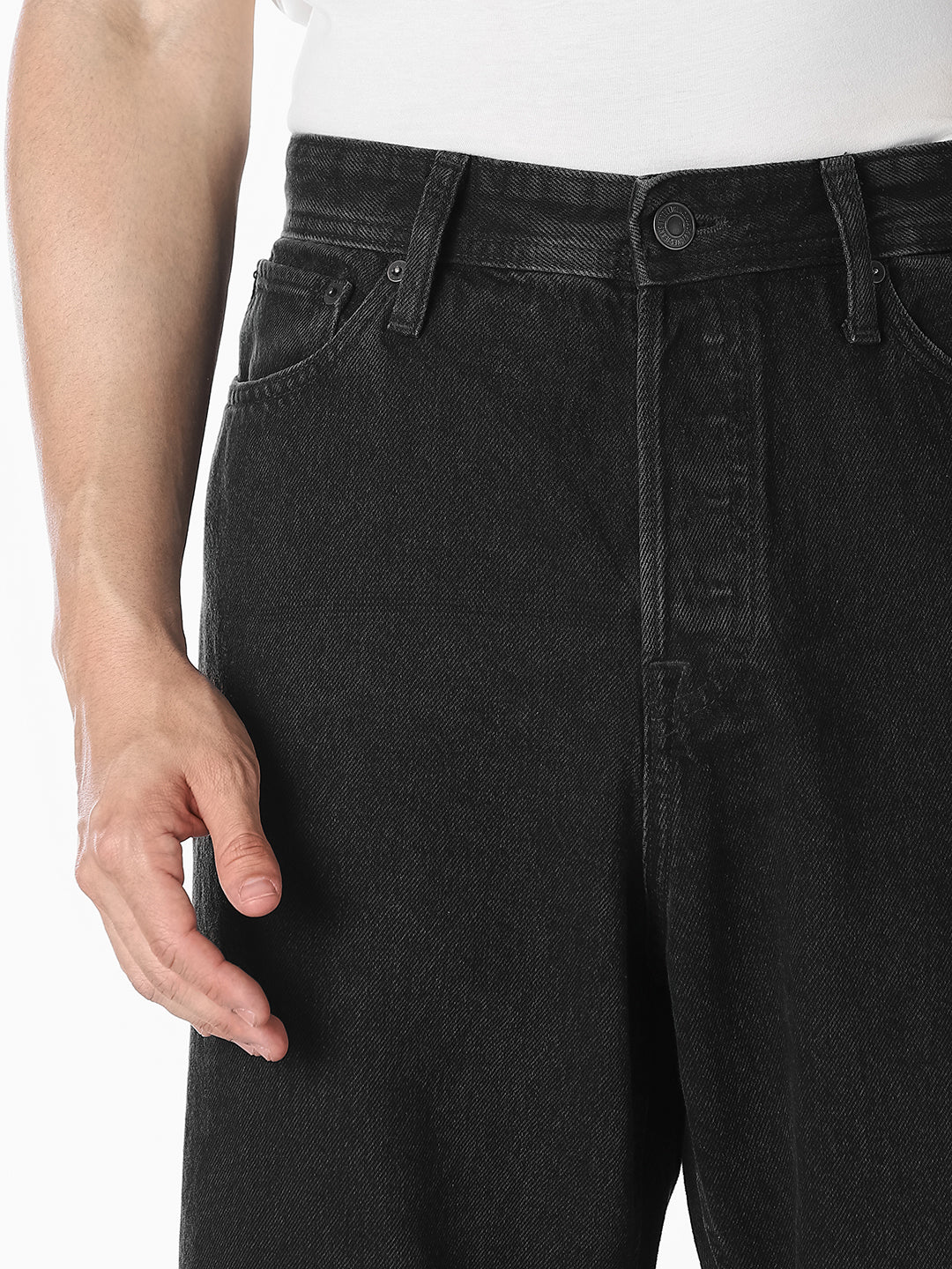 Men's Black Denim Loose Fit Jeans - Image 4
