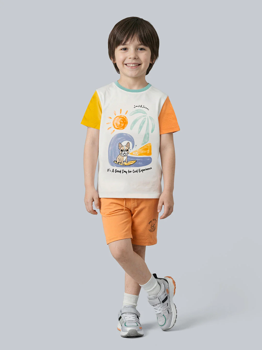 Boys Graphic Print T-Shirt - Image 5
