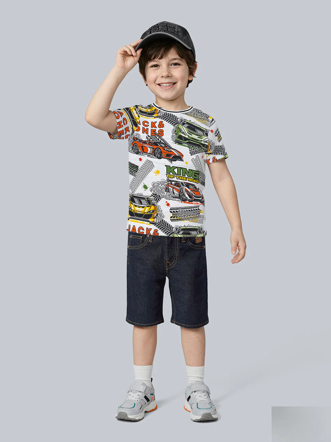 Boys White Printed Cotton T-shirt - Image 5