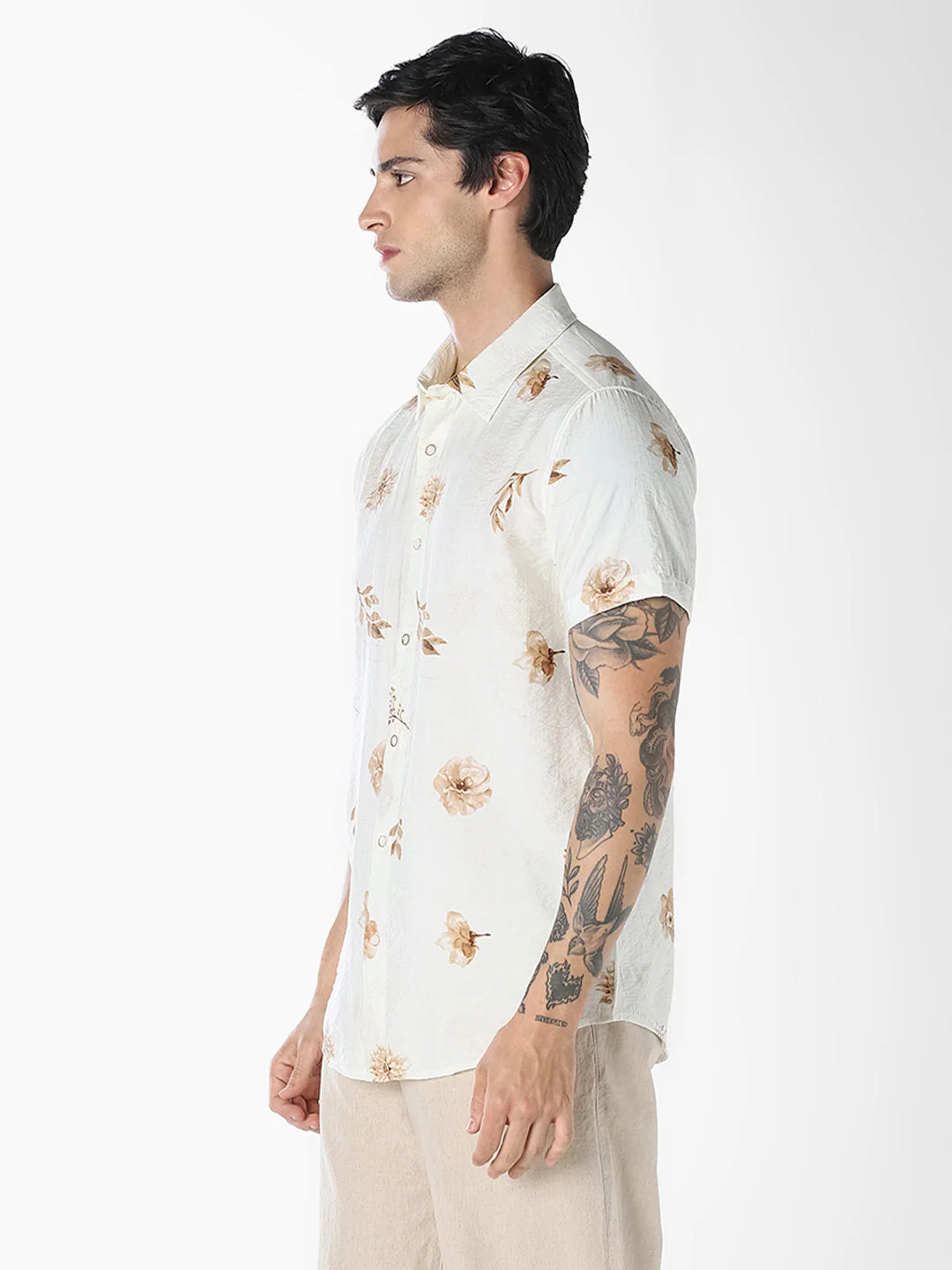 Off-White Floral Comfort Fit Shirt - Image 3