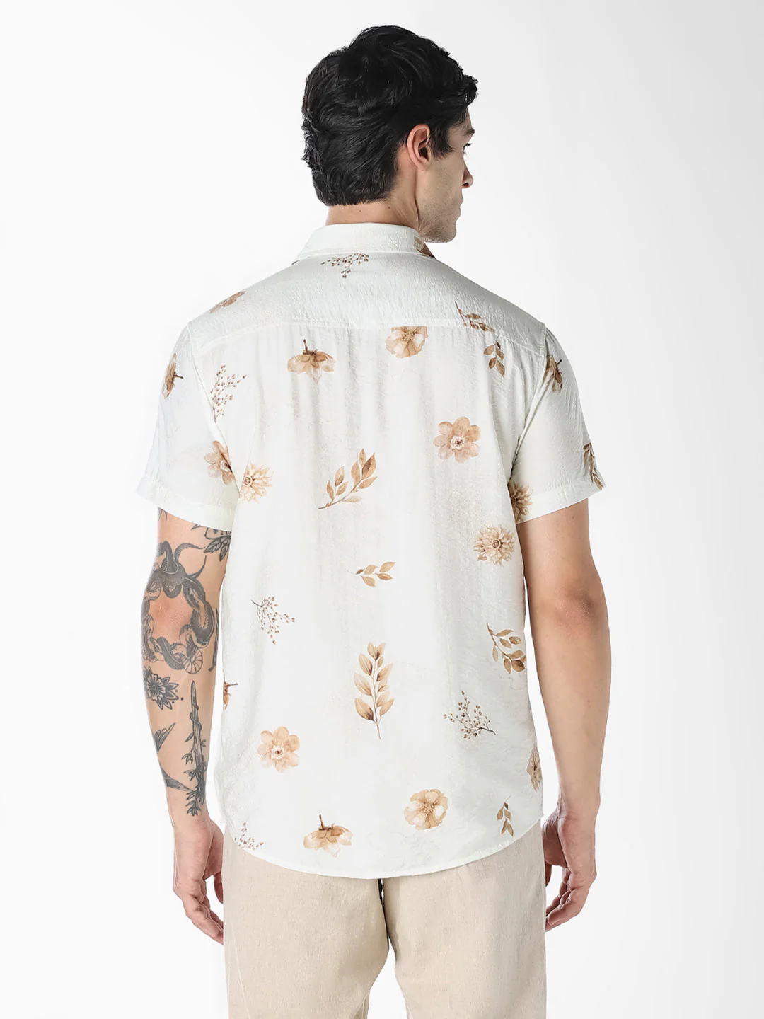 Off-White Floral Comfort Fit Shirt - Image 4
