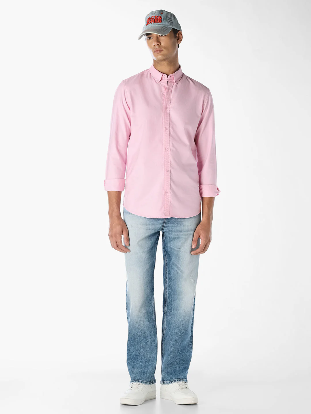 Light Washed Dario Loose Fit Jeans - Image 6